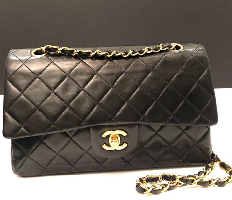 relique sac chanel mtl|Chanel 2.55 flap bag.